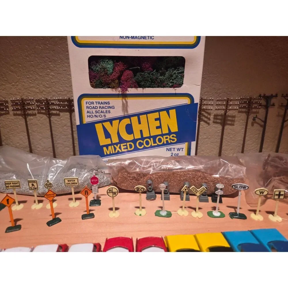Life-Like Vintage HO Scale Railroad Scenery Landscaping Cars Animals Signs Set - Picture 6 of 12